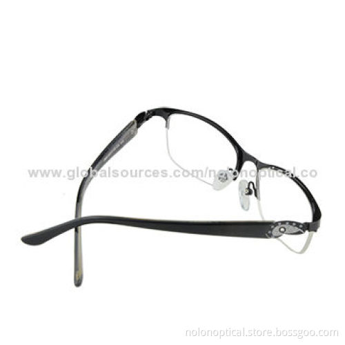 Classical Oval Black Thin and Light Eyeglasses by Woman, Made of Stainless Steel